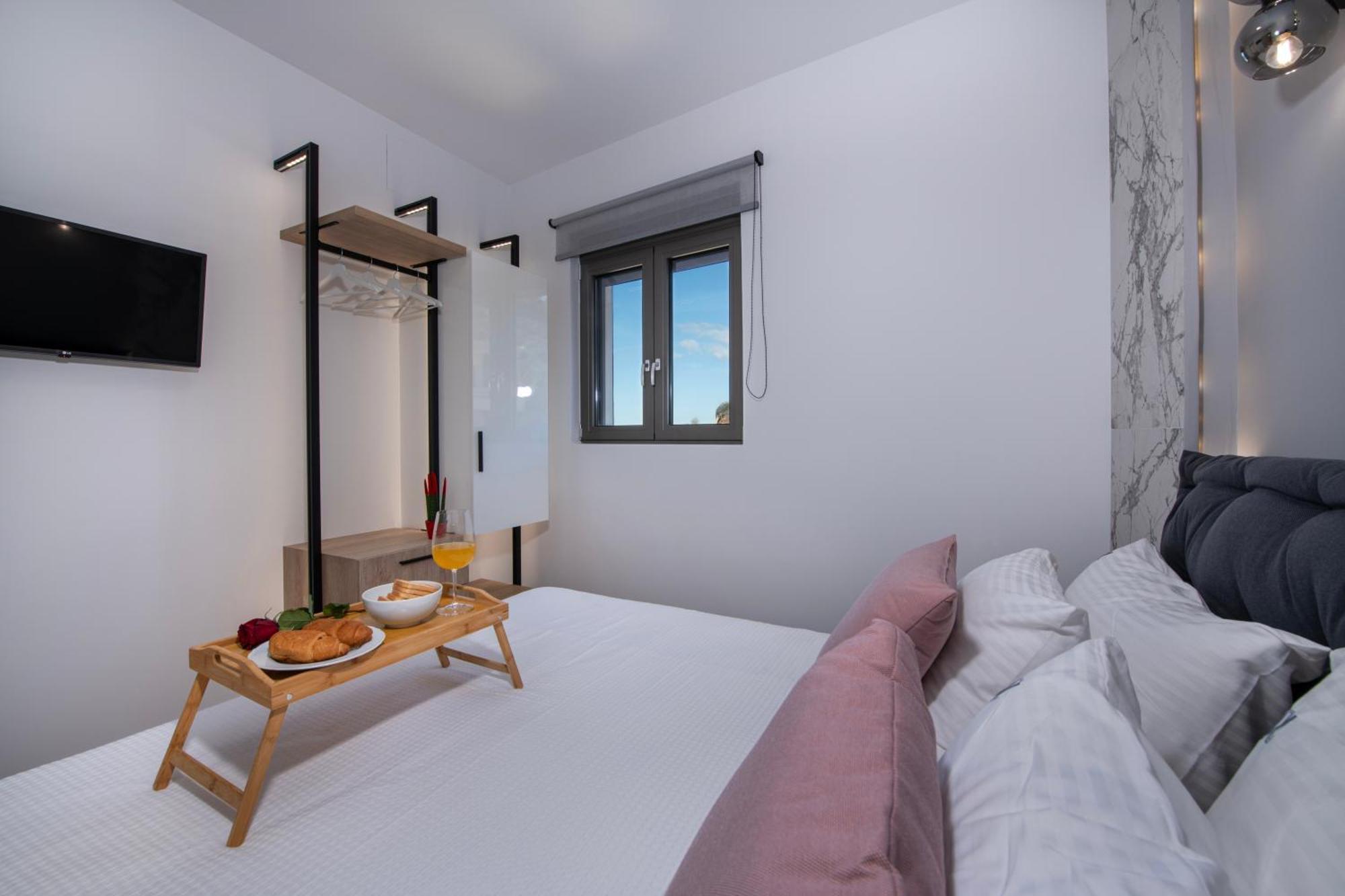Alpha Suites Hriszí Aktí Haniá Kültér fotó